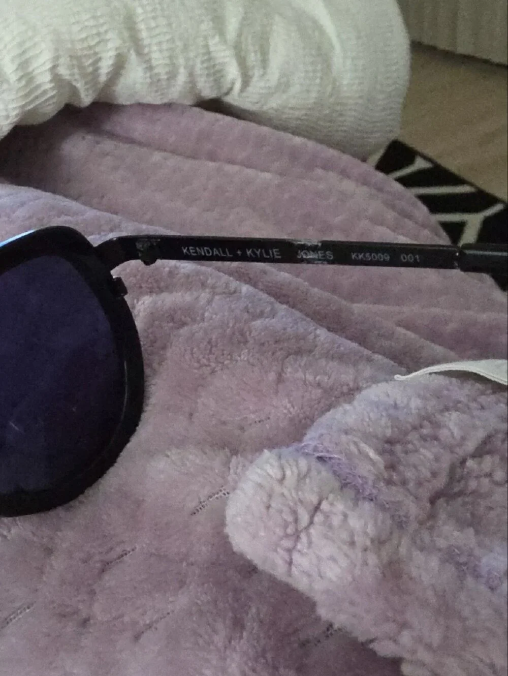 Kendall & Kylie Black Sunglasses
